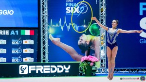 final6 t1 milanese forza e coraggio antonacci sofia maya   cerchio sfe07470 copia simone ferraro ph copia